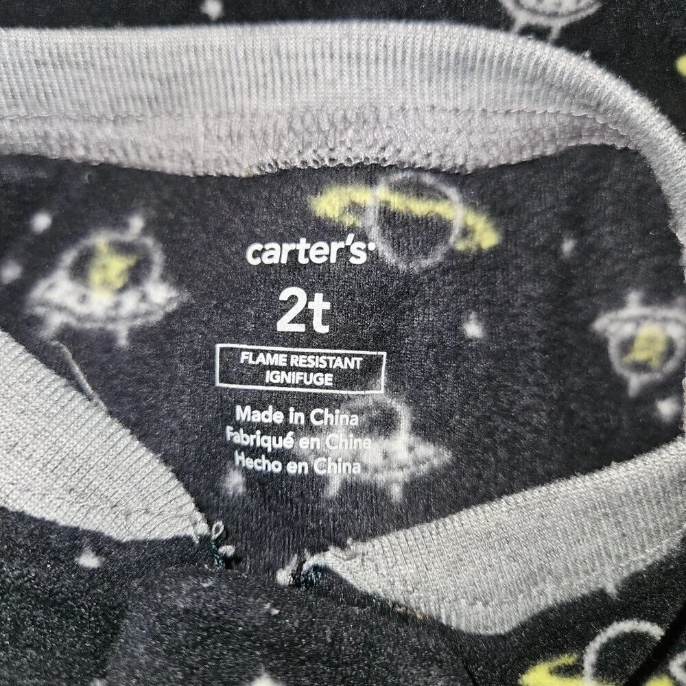 2 Carter's Footie Pajamas Lot Toddler Boy 2T Gray Polar Bear Black Planets Space